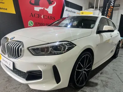 Begagnad BMW 116 M Sport 2020 Vit Halvkombi