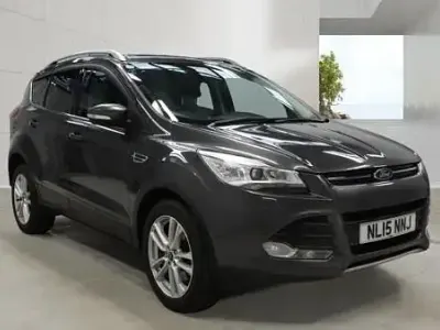 Käytetty Ford Kuga Titanium X 180 HP (132 kW) 2015 Harmaa Katumaasturi
