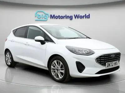 Used Ford Fiesta Titanium 125 HP (91 kW) 2021 White Hatchback