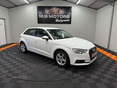 Used Audi A3 Advanced 2018 White Hatchback