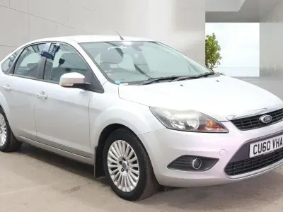 Used Ford Focus Titanium 110 HP (80 kW) 2010 Silver Hatchback