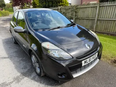 Second-hand Renault Clio II Dynamique 2011 Negru Hatchback