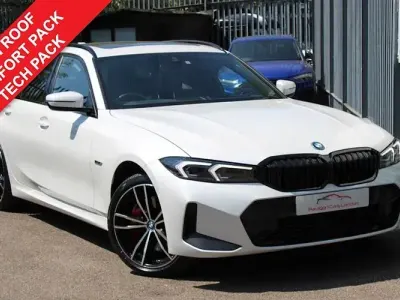 Used BMW 330e M Sport 292 HP (214 kW) 2023 White Estate