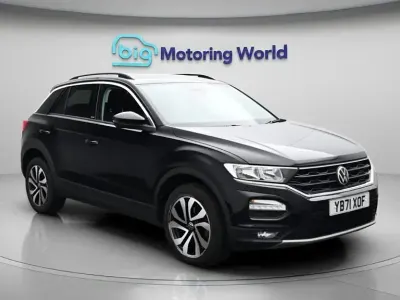 Used VW T-Roc Active 150 HP (110 kW) 2022 Black SUV