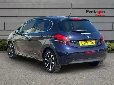 Second-hand Peugeot 208 80 CP (58 kW) 2019 Albastru Hatchback