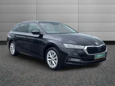 Used Skoda Octavia SE L 147 HP (108 kW) 2023 Black magic pearl effect Estate