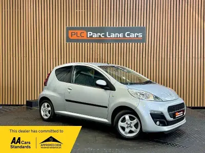 Used Peugeot 107 Allure 68 HP (50 kW) 2012 Silver Hatchback