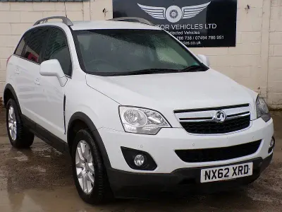 Used Vauxhall Antara 2012 White SUV