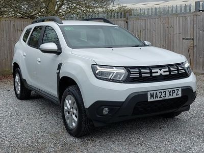 Begagnad Dacia Duster Expression 90 HK (66 kW) 2023 Vit SUV