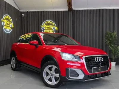 Begagnad Audi Q2 Sport 150 HK (110 kW) 2017 Röd SUV