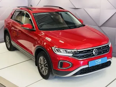 Used VW T-Roc Life 150 HP (110 kW) 2022 Red SUV
