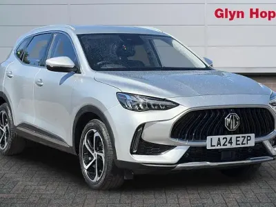 Używany MG HS SE 162 KM (119 kW) 2024 Srebrny SUV