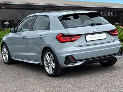 Używany Audi A1 S-Line 95 KM (69 kW) 2021 Szary SUV