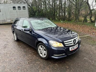 Used Mercedes C220 Executive 170 HP (125 kW) 2012 Blue Estate