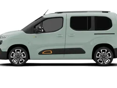 Usado Citroën Berlingo Flair 131 HP (96 kW) 2020 Verde Monovolume