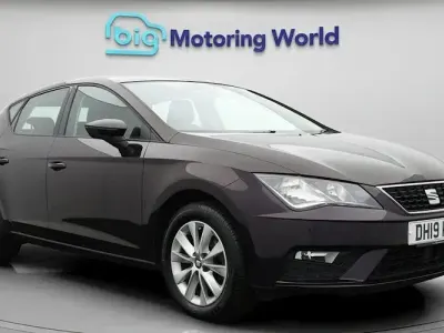 Used Seat Leon SE 131 HP (96 kW) 2019 Purple Hatchback