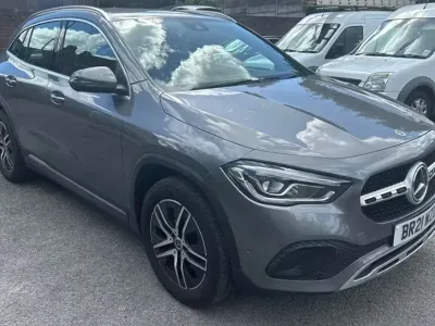 Used Mercedes GLA200 Executive 150 HP (110 kW) 2021 Grey SUV