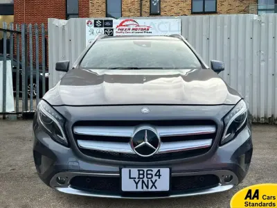 Usado Mercedes GLA200 Executive 156 HP (114 kW) 2015 Cinzento SUV