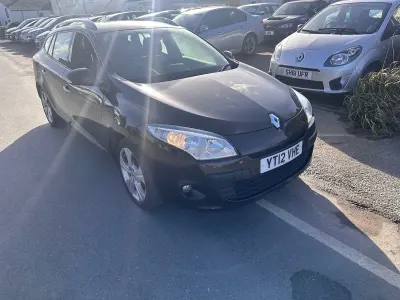 Used Renault Mégane GrandTour Dynamique 110 HP (80 kW) 2012 Brown Estate