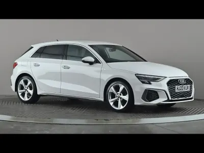 Usado Audi A3 S-Line 150 HP (110 kW) 2023 Branco Sedan