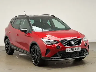 New Seat Arona Black Edition 115 HP (84 kW) 2025 Red SUV