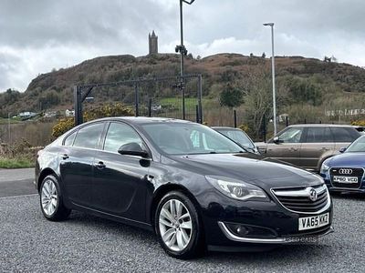 Begagnad Vauxhall Insignia SRi 2016 Svart Halvkombi