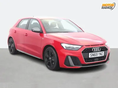 Używany Audi A1 Competition 200 KM (147 kW) 2019 Czerwony SUV