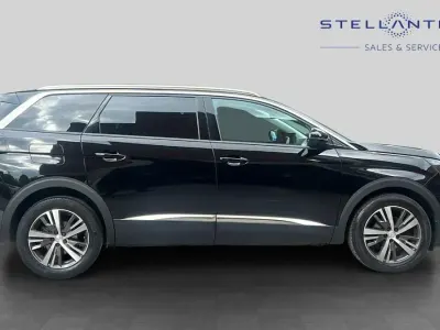 Used Peugeot 5008 Allure+ 129 HP (94 kW) 2023 Black SUV