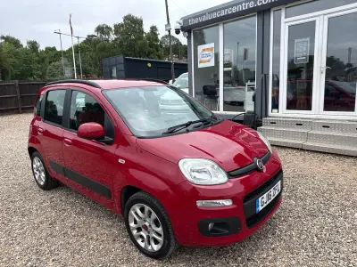 Used Fiat Panda Lounge 85 HP (62 kW) 2016 Red Hatchback