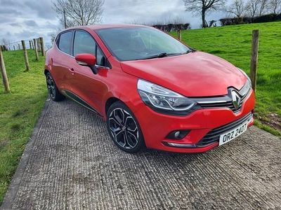 Used Renault Clio IV Iconic 75 HP (55 kW) 2018 Red Hatchback