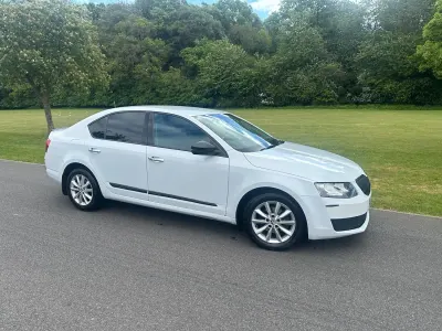 Used Skoda Octavia 110 HP (80 kW) 2015 White Estate