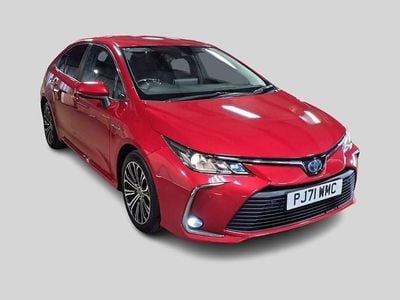 Usado Toyota Corolla Design 122 HP (89 kW) 2022 Vermelho Sedan