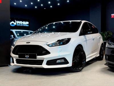 White Used 2016 Ford Focus ST Hatchback | £9,999 (Good price)