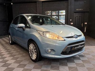 Used Ford Fiesta Titanium 94 HP (69 kW) 2009 Blue Hatchback