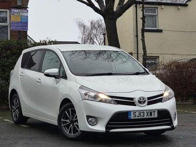 White Used 2013 Toyota Verso MPV | £4,495 (Fair price)