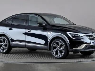 Używany Renault Arkana Bose Edition 142 KM (104 kW) 2023 Czarny SUV