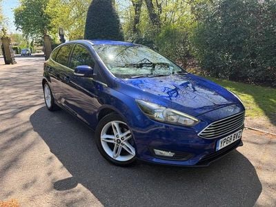 Used Ford Focus Zetec 120 HP (88 kW) 2018 Blue Hatchback