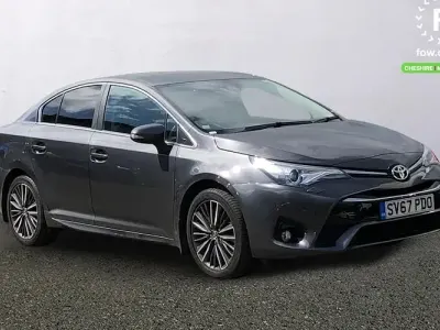 Used Toyota Avensis 147 HP (108 kW) 2017 Grey Sedan