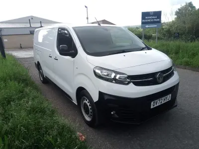 Used Vauxhall Vivaro 100 HP (73 kW) 2022 White MPV