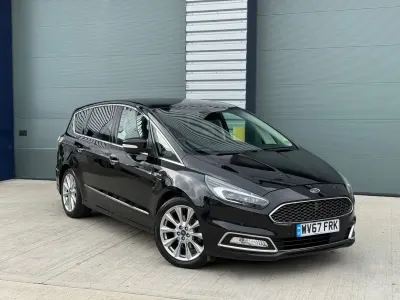 Używany Ford S-MAX Vignale 210 KM (154 kW) 2017 Czarny Minivan