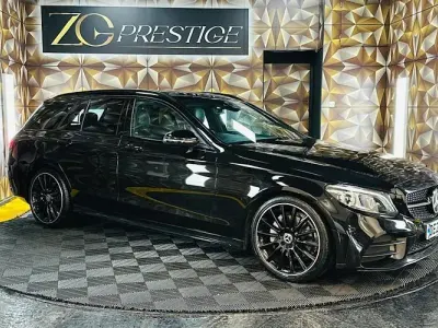 Käytetty Mercedes C220 AMG line 194 HP (142 kW) 2020 Musta Farmari