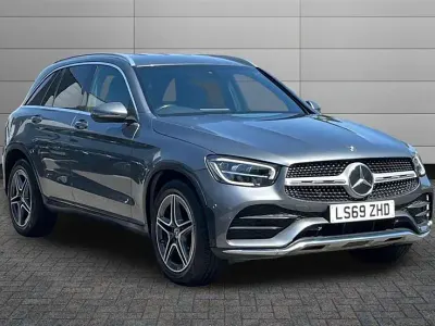 Usado Mercedes GLC220 AMG line 194 HP (142 kW) 2019 Cinzento Carrinha