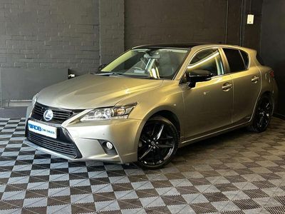 Lexus CT200h