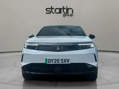 Used Vauxhall Grandland 154 kW (210 HP) 2025 White SUV