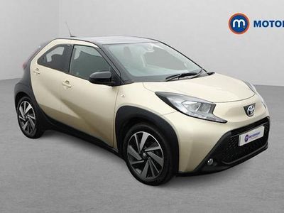 Used Toyota Aygo X 72 HP (52 kW) 2024 Beige SUV