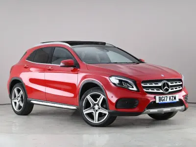 Usado Mercedes GLA250 AMG Line Premium Plus 211 HP (155 kW) 2017 Vermelho SUV