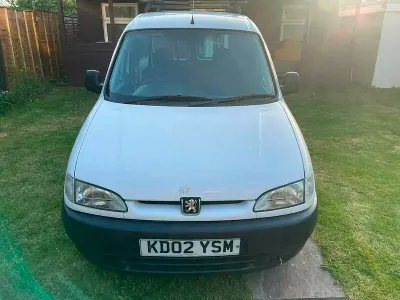 Used Peugeot Partner 2002 White MPV
