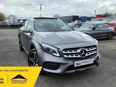Usado Mercedes GLA250 AMG Line Premium Plus 211 HP (155 kW) 2017 Cinzento SUV