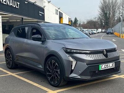 Begagnad Renault Scenic E-Tech Techno Esprit Alpine 159 kW (217 HK) 2025 Vit SUV