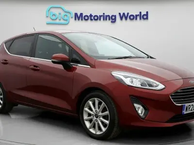 Używany Ford Fiesta Titanium 95 KM (69 kW) 2020 Czerwony Hatchback